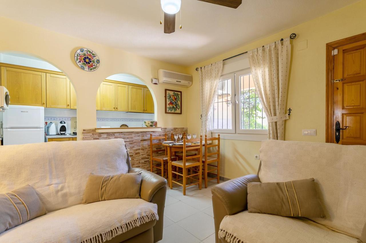 Heads 2 Holiday Homes Apartment Villamartin  Buitenkant foto
