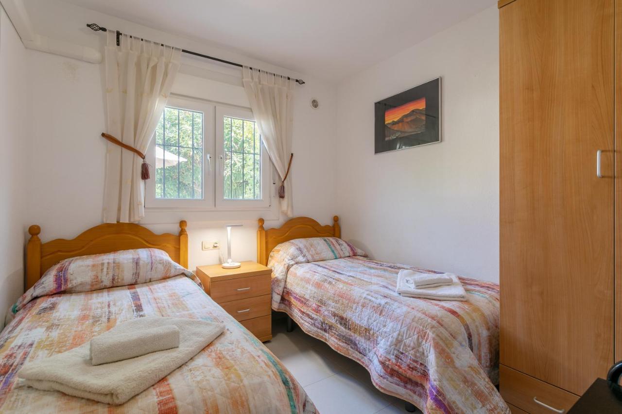 Heads 2 Holiday Homes Apartment Villamartin  Buitenkant foto