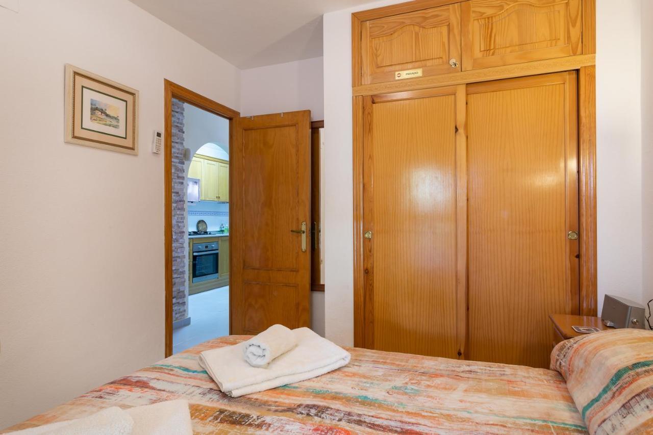 Heads 2 Holiday Homes Apartment Villamartin  Buitenkant foto